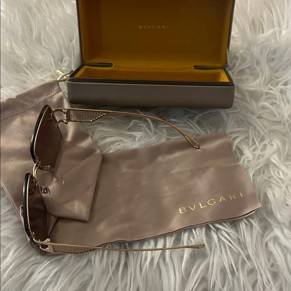 Bulgari Elegant Brown Sunglasses - Picture 10 of 10